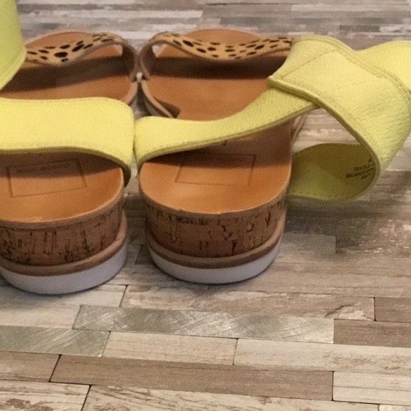 DOLCE VITA Ankle Strap Sandals - Picture 5 of 7